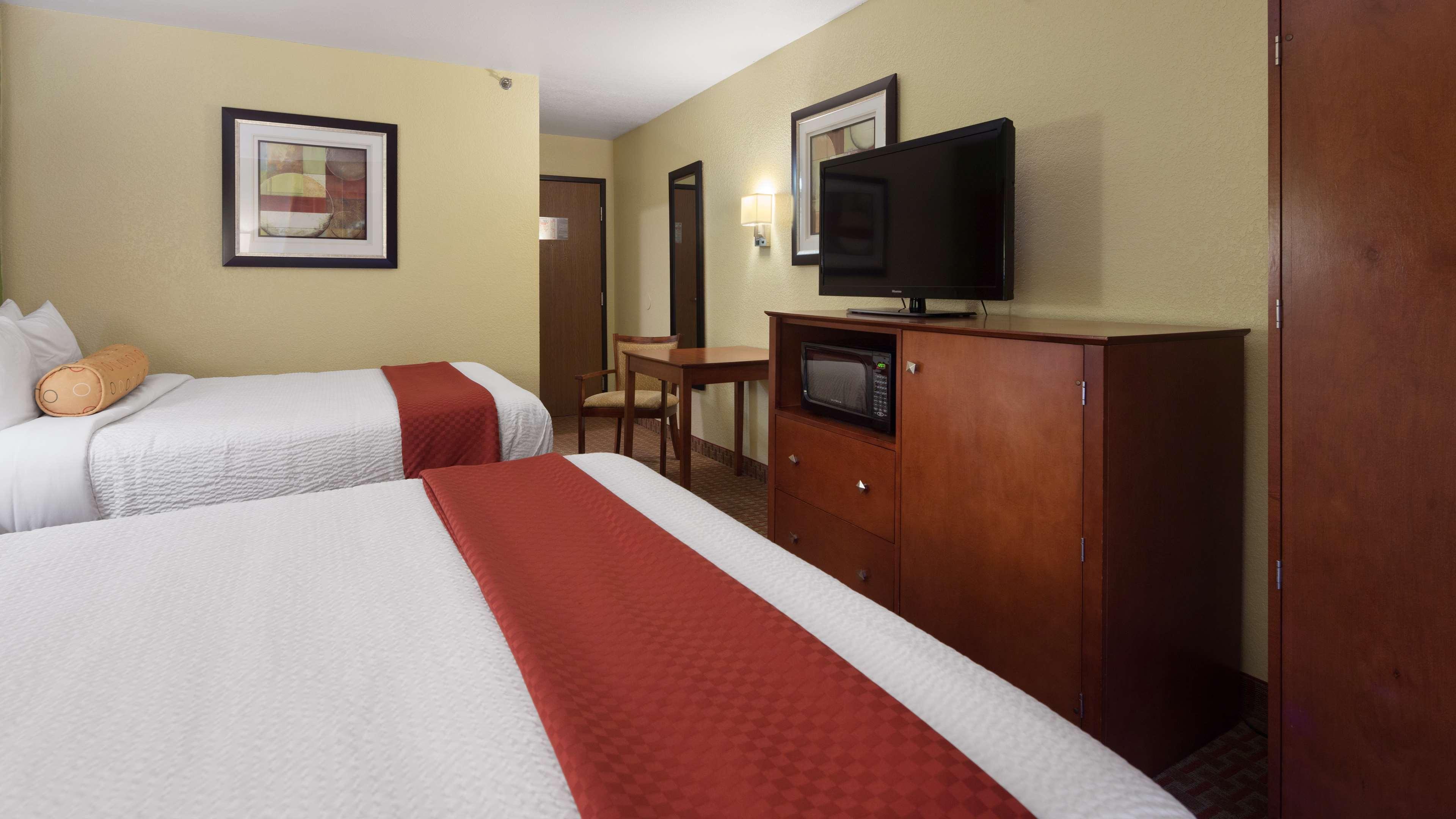 Best Western Plus Altoona Inn Extérieur photo