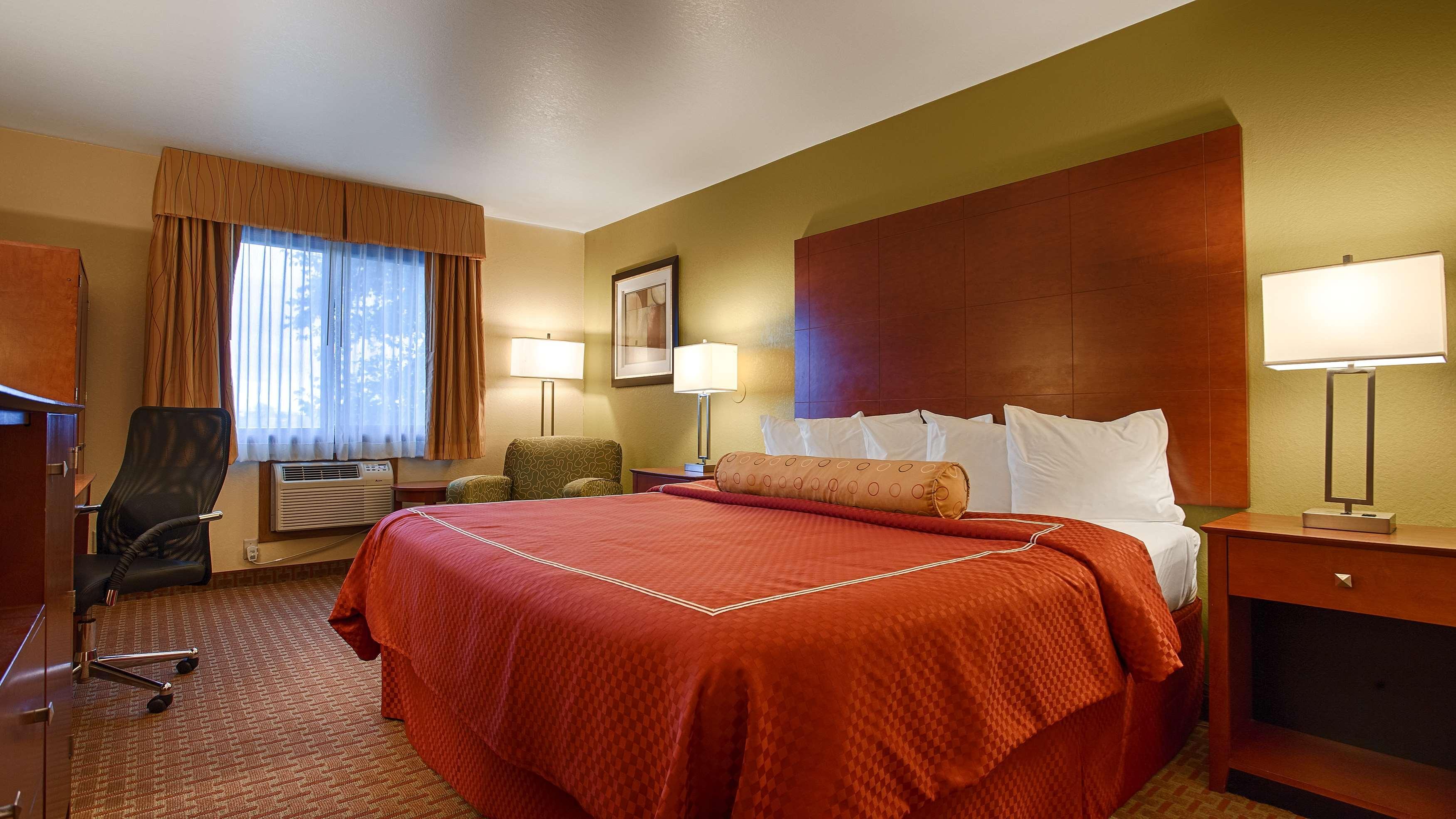 Best Western Plus Altoona Inn Extérieur photo