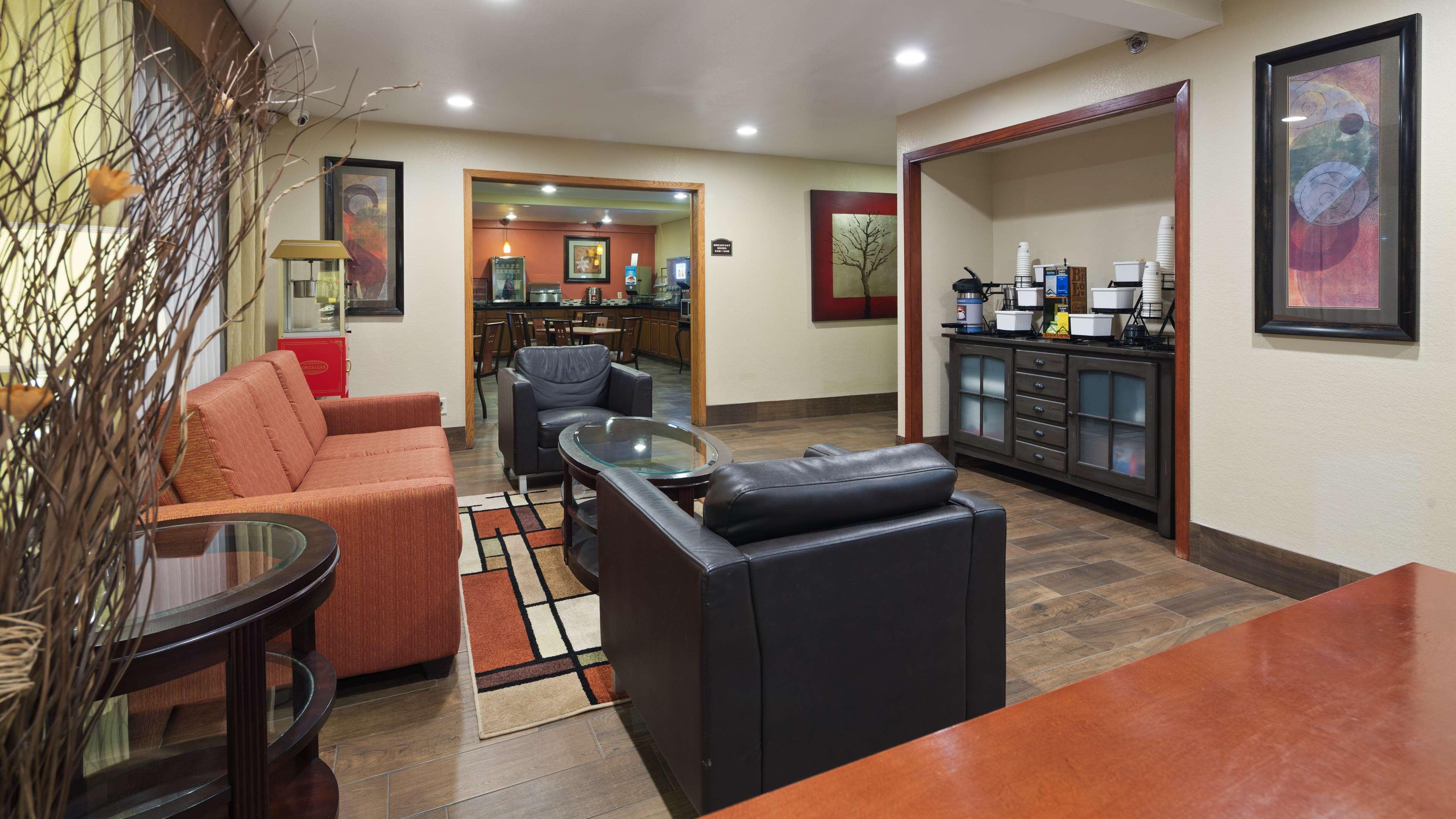 Best Western Plus Altoona Inn Extérieur photo