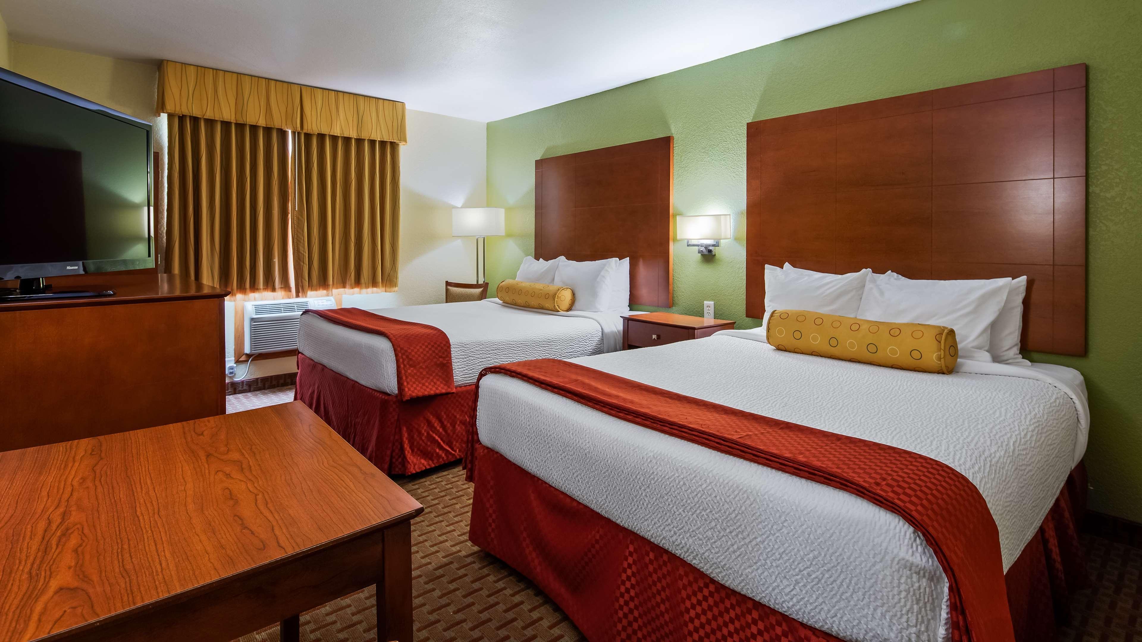 Best Western Plus Altoona Inn Extérieur photo