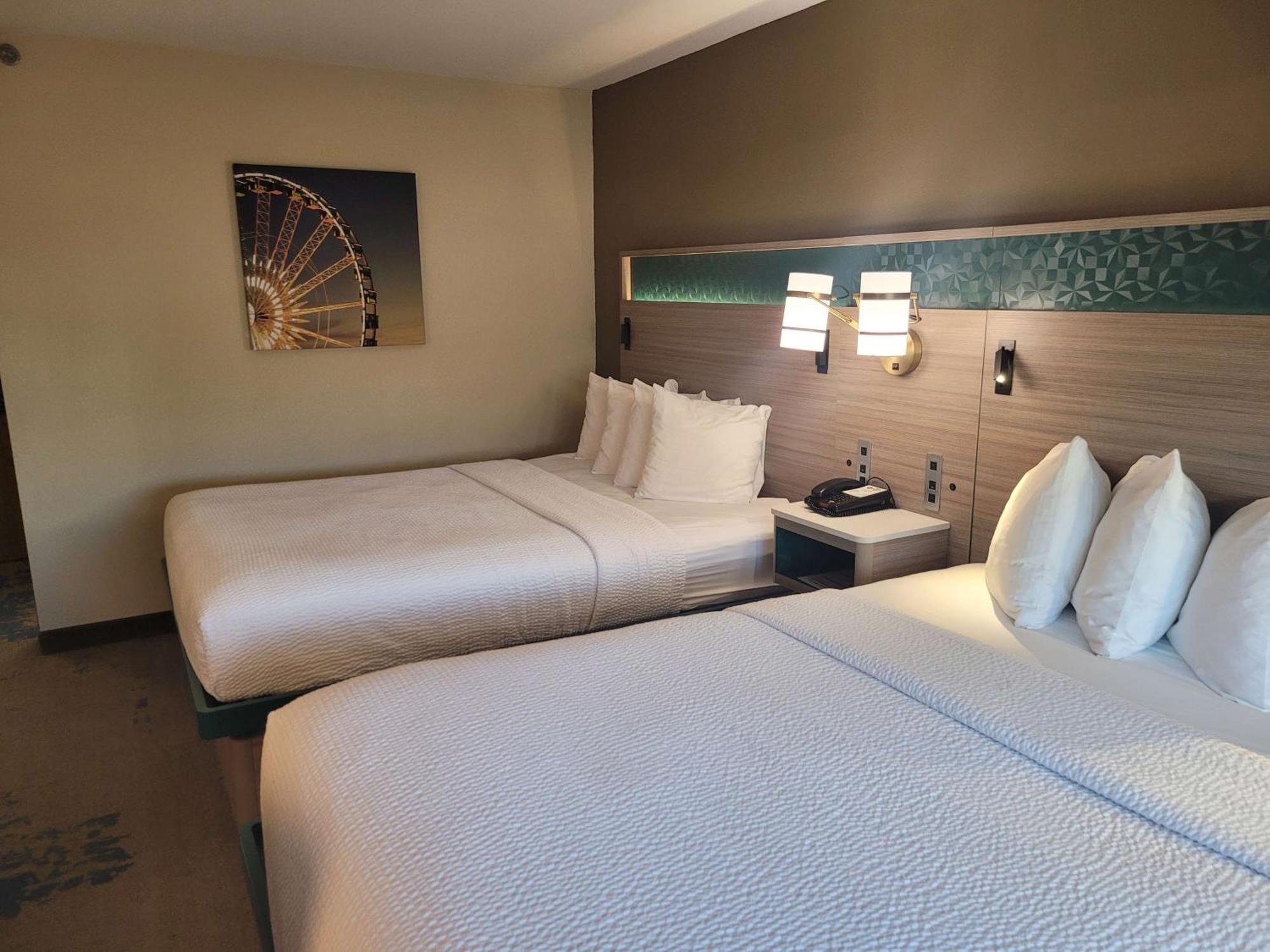 Best Western Plus Altoona Inn Extérieur photo