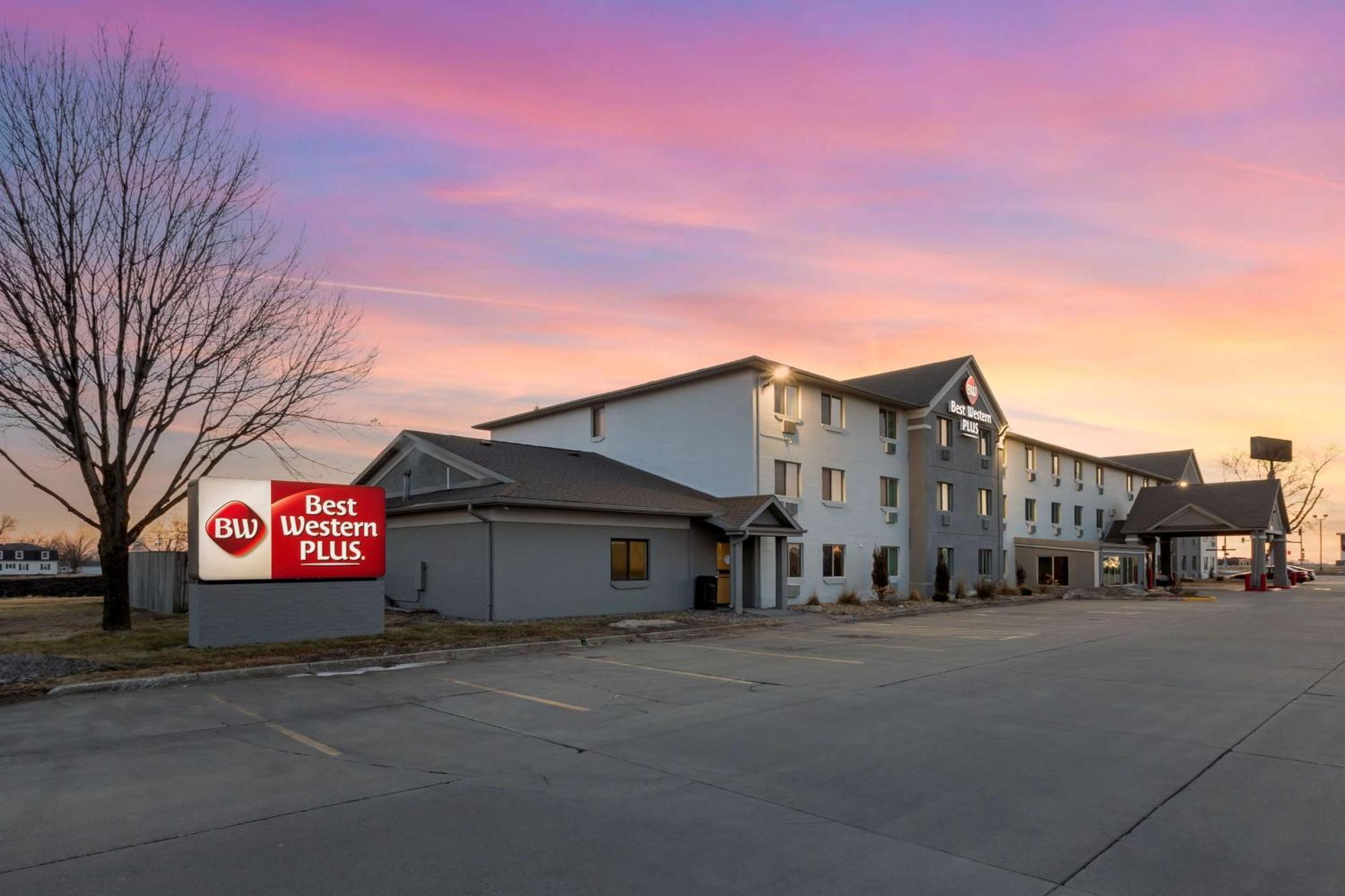 Best Western Plus Altoona Inn Extérieur photo
